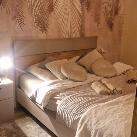 Sloneczna Dolina Belle View 斯克拉斯卡波伦巴